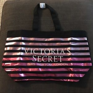Victoria Secret Large tote Brand New!